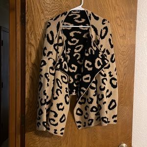 Cute leopard print cardigan!